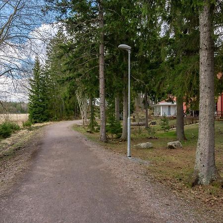 Uppsala Large Family Home Beside Forest Eksteriør bilde